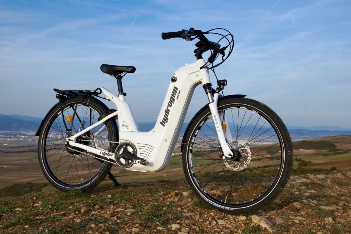 H2Bike Alpha WasserstoffFahrrad fährt 100 Kilometer weit